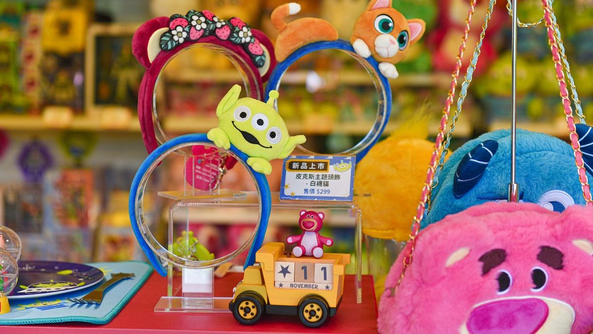 皮克斯造型主題頭飾,售價 299 元。(圖/皮克斯玩聚工作室提供) 皮克斯造型主題頭飾,售價 299 元。(圖/皮克斯玩聚工作室提供)