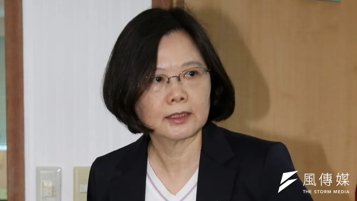 民進黨黨主席蔡英文接受《天下》專訪,透露自己心目中最有勇氣的領導人是德國總理梅克爾。(余志偉攝)