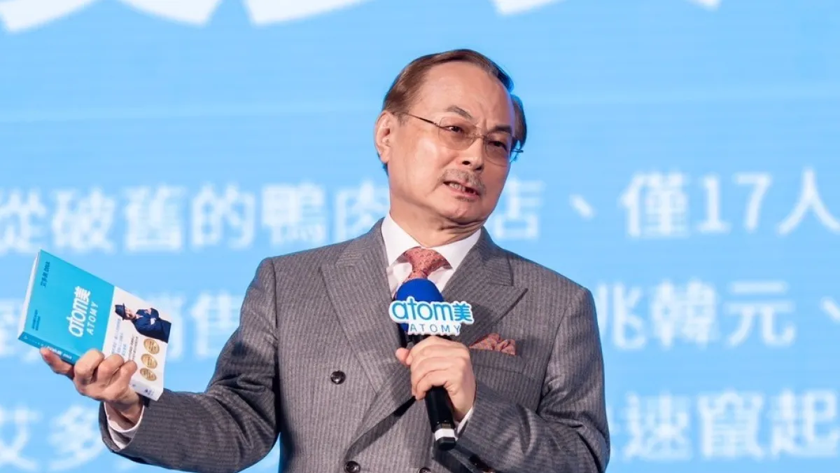 創辦人朴韓吉於鹿港成功學院發表演說。(圖/鹿港成功學院提供)