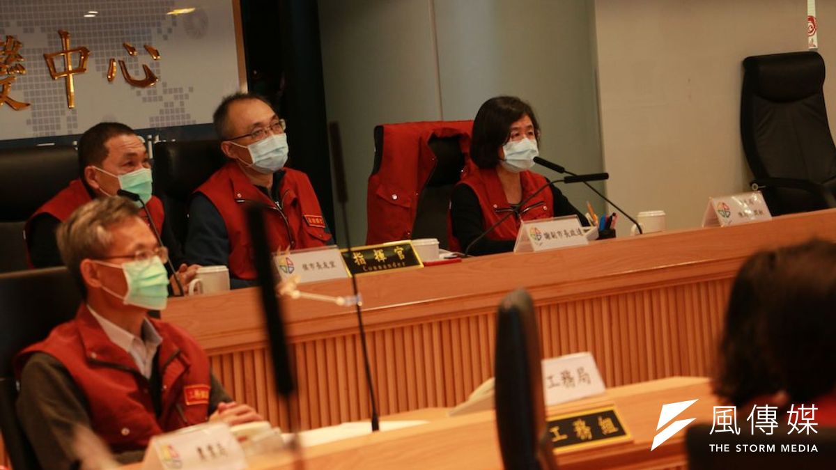 新北市衛生局長陳潤秋呼籲,醫院、護理之家及長照機構照顧的多為病患及長者,需更落實各種防疫作為,掌握工作人員與服務對象感染風險情形。(圖/李梅瑛攝) 新北市衛生局長陳潤秋呼籲,醫院、護理之家及長照機構照顧的多為病患及長者,需更落實各種防疫作為,掌握工作人員與服務對象感染風險情形。(圖/李梅瑛攝)