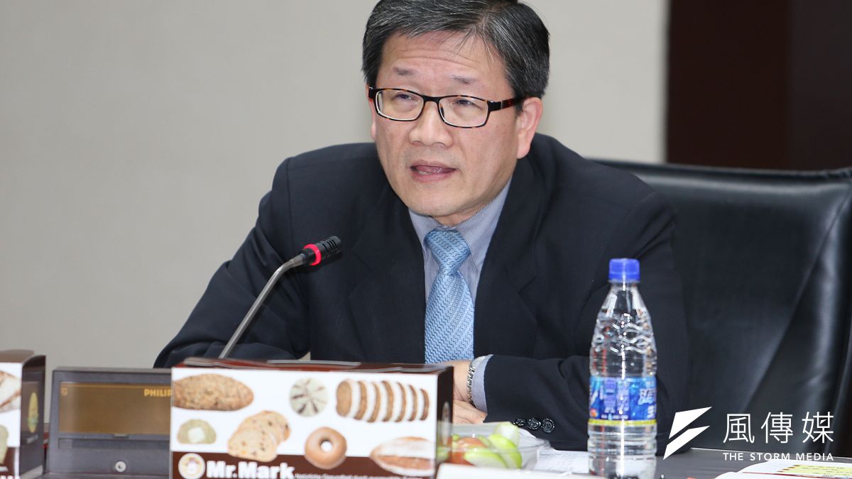 金管會25日邀集金融服務聯合總會會員,討論107年金融建言白皮書,金總今年共提出50項建言,其中有20項獲得金管會參採。圖為金總秘書長吳當傑。(資料照,陳明仁攝) 金管會25日邀集金融服務聯合總會會員,討論107年金融建言白皮書,金總今年共提出50項建言,其中有20項獲得金管會參採。圖為金總秘書長吳當傑。(資料照,陳明仁攝)