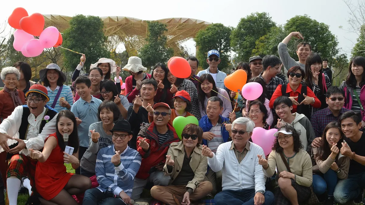 「猴愛你」情人節草地音樂會 李進勇與民眾共度浪漫佳節 「猴愛你」情人節草地音樂會 李進勇與民眾共度浪漫佳節