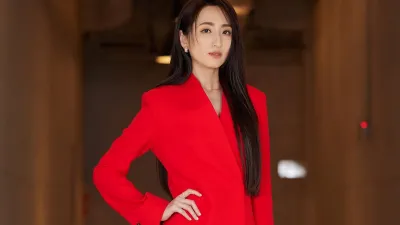 柯佳嬿加入的樂享華悅文化,似乎剛成立、經營不久,官方微博最早的貼文是發布於今年元旦。(圖/翻攝自FB/柯佳嬿)