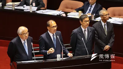 行政院長林全14日於立院備詢,對於費鴻泰的爆料並無否認。(顏麟宇攝)