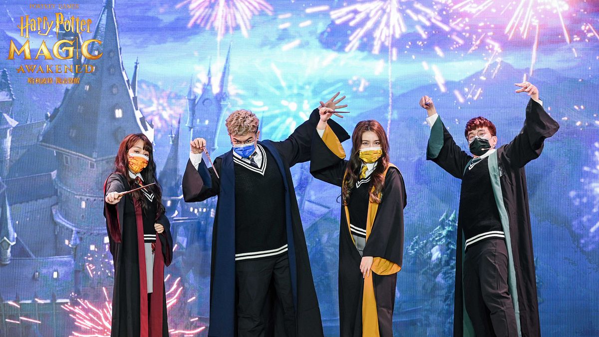 超乎想像的魔法校園生活:參與舞會或魁地奇大賽 、線上學習各種魔法!(圖/業者提供) 超乎想像的魔法校園生活:參與舞會或魁地奇大賽 、線上學習各種魔法!(圖/業者提供)