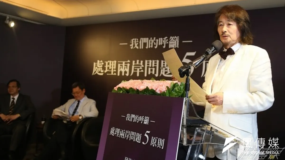 前民進黨主席、紅衫軍總指揮施明德號召藍綠卸任政務官共謀「大一中架構」有助統獨和解。(吳逸驊攝)