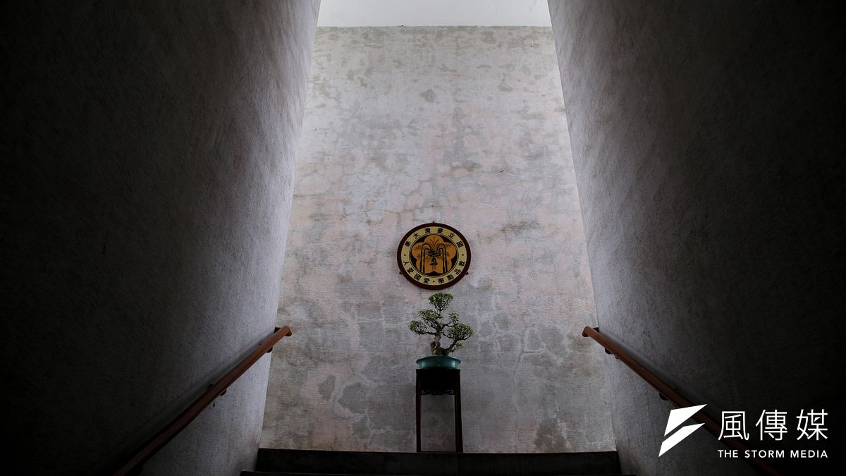 圖為台大校景,行政大樓內樓梯間。(顏麟宇攝) 圖為台大校景,行政大樓內樓梯間。(顏麟宇攝)