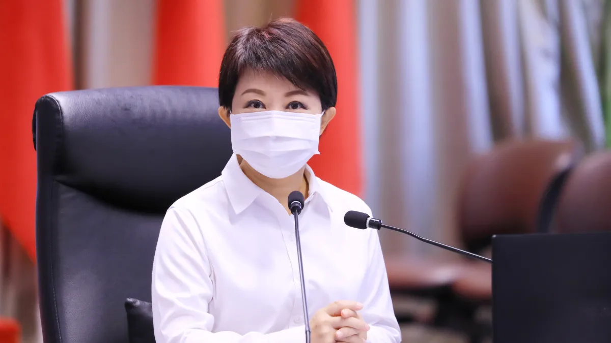 台中市政大安濱海旅客服務中心及周邊設施OT案招商流標多年,台中市長盧秀宴在市政會議中表示,終於解決問題順利招商即將進行開工。(圖/臺中市政府)