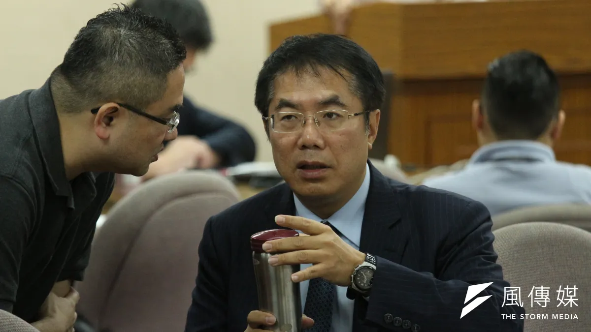 黃偉哲陣營發言人郭國文表示,國民黨播放通緝犯葉啟中的說法抹黑攻擊,令人質疑國民黨與葉啟中的關係為何,應盡快向檢方自首。(資料照,陳韡誌攝)