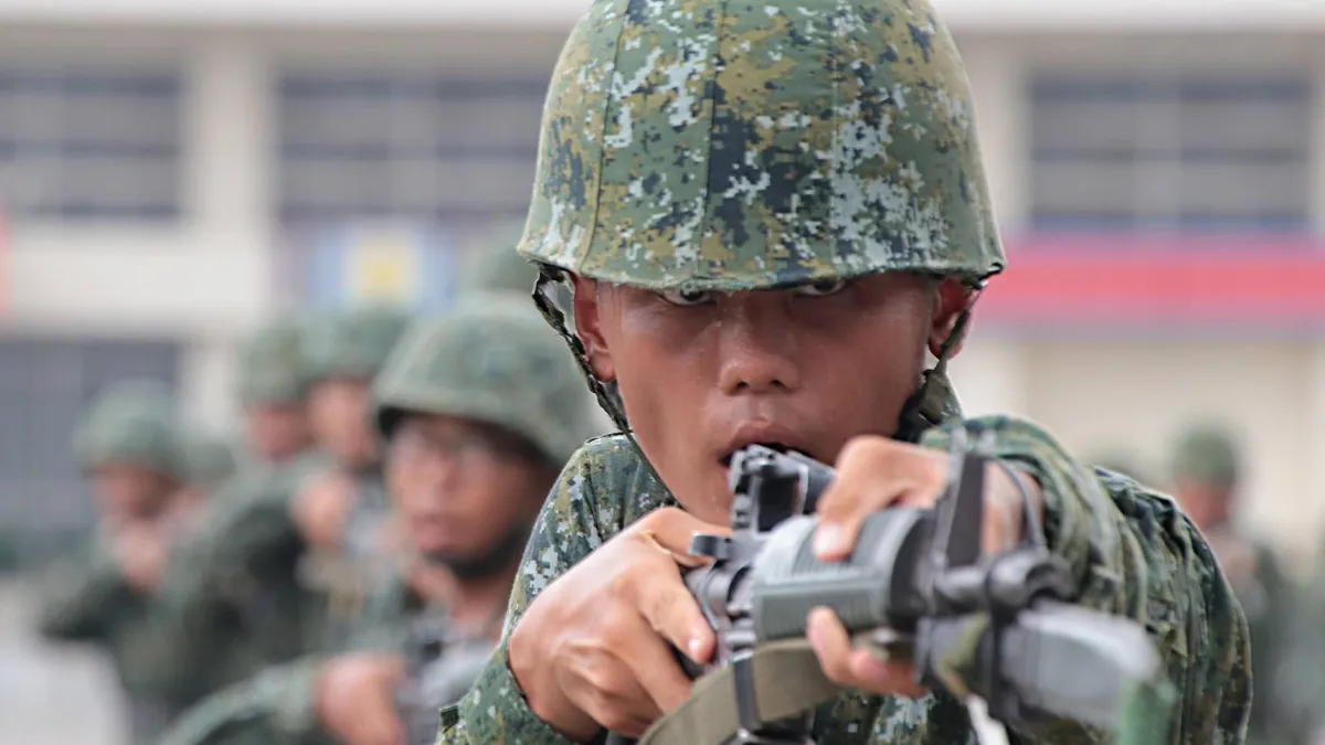 國軍常被抨擊訓練無法與實戰接軌。(取自中華民國陸軍臉書)