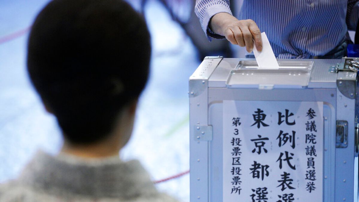 日本參議院21日舉行改選。(美聯社) 日本參議院21日舉行改選。(美聯社)