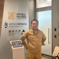 職人と施主を直接マッチングさせ、中間費用を開示した透明性の高いプラットフォームにより、旧態依然とした建設業界の構造改革とDX化、若手や外国人労働者の育成を通じたグローバル展開を目指す建築市場株式会社の取り組み。(写真/黃信維提供) 職人と施主を直接マッチングさせ、中間費用を開示した透明性の高いプラットフォームにより、旧態依然とした建設業界の構造改革とDX化、若手や外国人労働者の育成を通じたグローバル展開を目指す建築市場株式会社の取り組み。(写真/黃信維提供)
