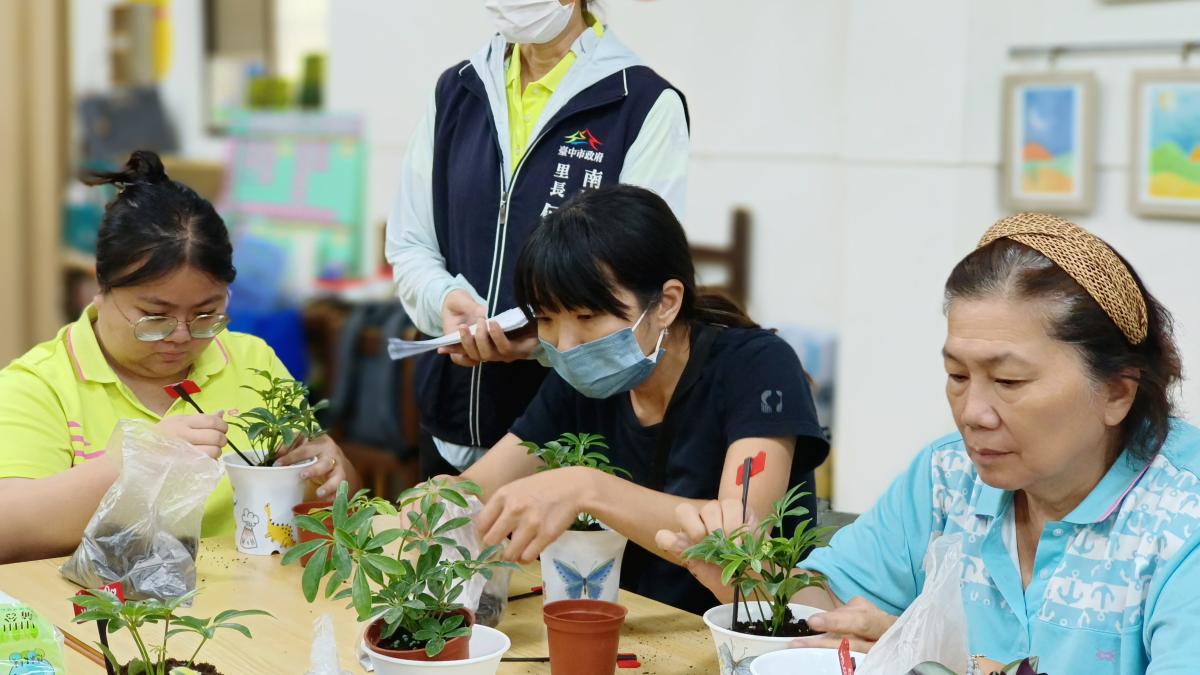 灰牆變花園!南門里攜手打造「樹木銀行」 種下城市的綠色風景