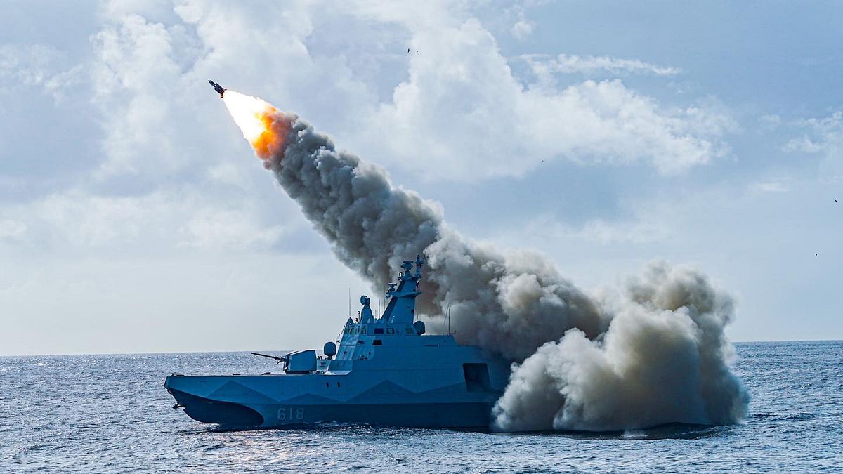 國艦國造中的高效能艦艇後續艦源於沱江級飛彈巡邏艦(見圖),搭載多枚雄風反艦飛彈,保有反艦火力並強化防空武器配置,是海軍「不對稱戰力」整建的代表性項目。(資料照,取自中華民國海軍臉書) 國艦國造中的高效能艦艇後續艦源於沱江級飛彈巡邏艦(見圖),搭載多枚雄風反艦飛彈,保有反艦火力並強化防空武器配置,是海軍「不對稱戰力」整建的代表性項目。(資料照,取自中華民國海軍臉書)