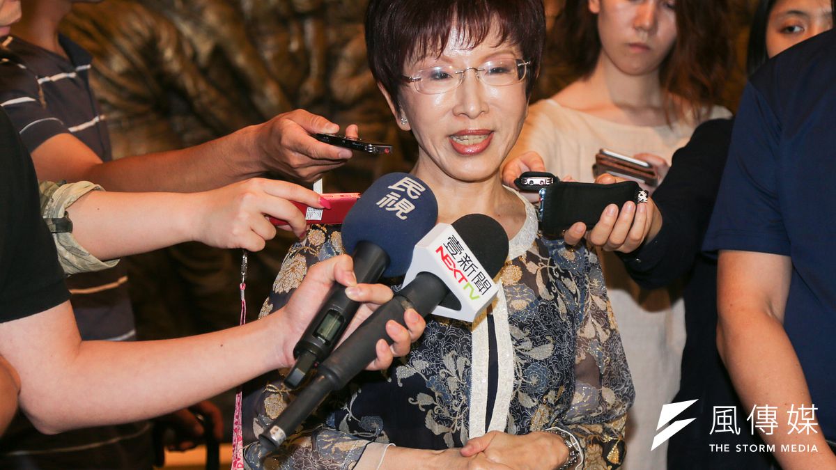 中國國民黨主席洪秀柱今天表示,台灣社會不應該再繼續仇恨分化,國民黨將在立法院提「反族群歧視法」。(資料照,陳明仁攝) 中國國民黨主席洪秀柱今天表示,台灣社會不應該再繼續仇恨分化,國民黨將在立法院提「反族群歧視法」。(資料照,陳明仁攝)