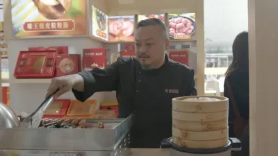 唯王是台灣高雄1966年至今的一個老字號品牌,以烘焙糕點制品起家。(圖/淩大偉提供)
