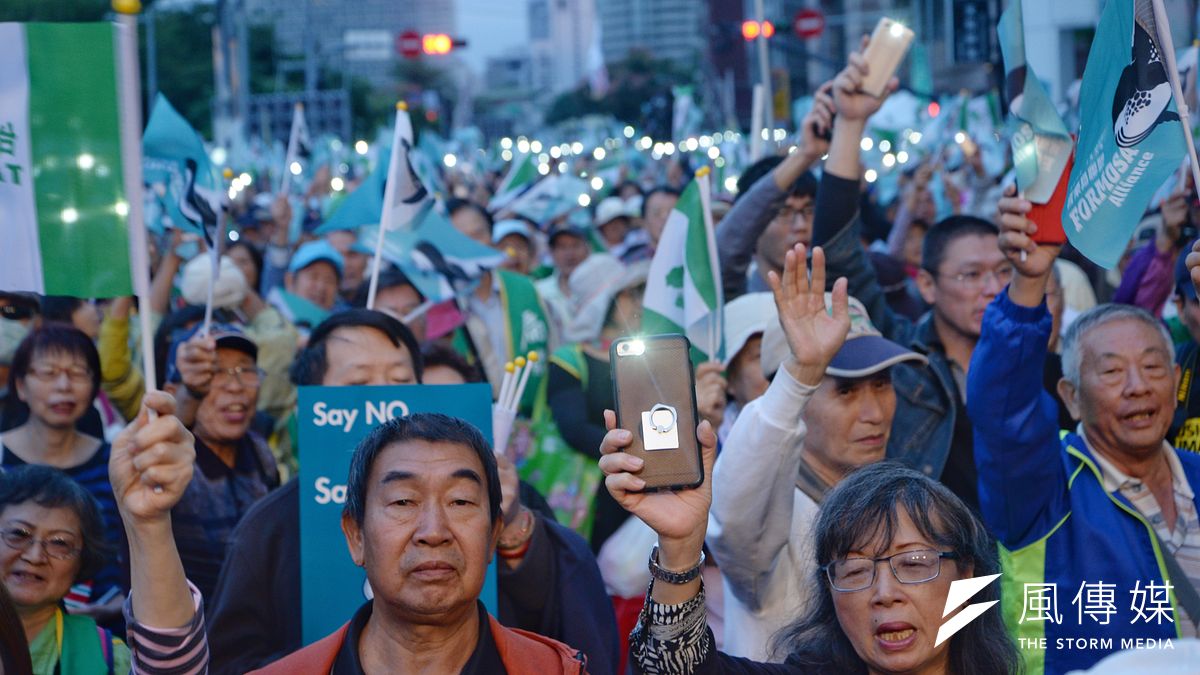 喜樂島聯盟在台北舉行「全民公投反併吞」。(甘岱民攝) 喜樂島聯盟在台北舉行「全民公投反併吞」。(甘岱民攝)