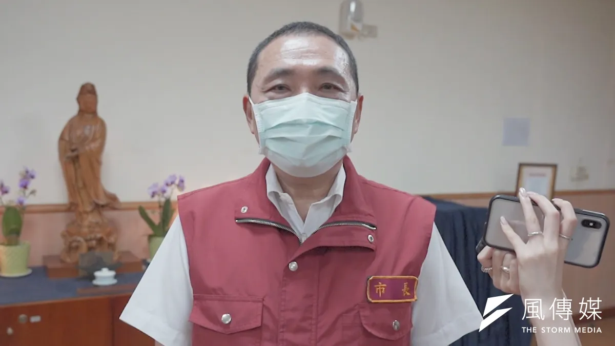 新北市長侯友宜21日表示,中央若對防疫警戒3級決定降級解封,新北市會尊重中央的指引。(資料照,新北市政府提供)