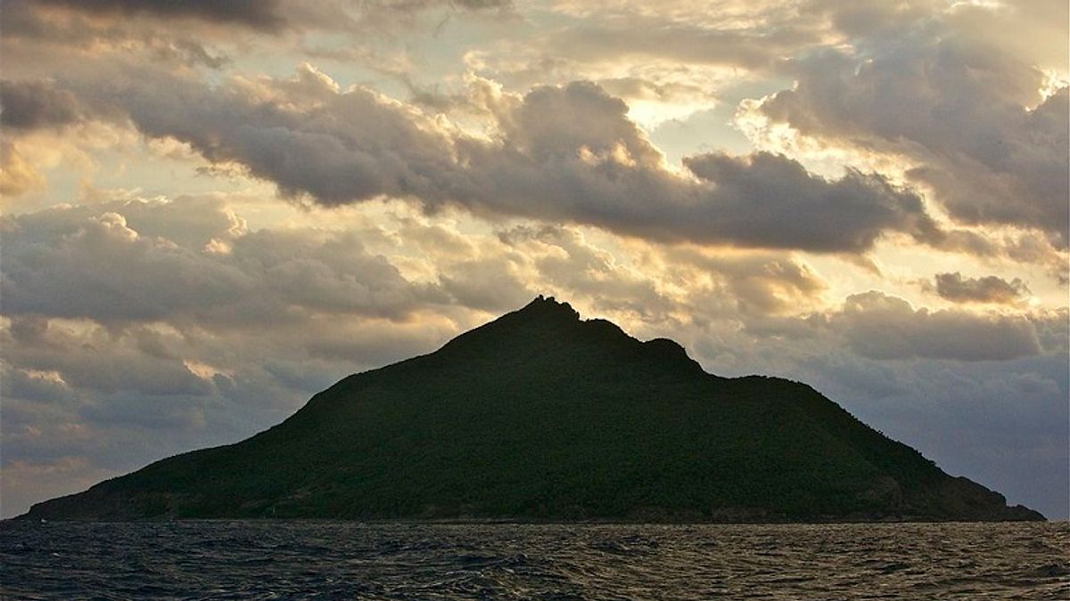 半島電視臺從船上所拍攝的釣魚臺景觀。(Senkaku Islands by Al Jazeera English/維基百科) 半島電視臺從船上所拍攝的釣魚臺景觀。(Senkaku Islands by Al Jazeera English/維基百科)