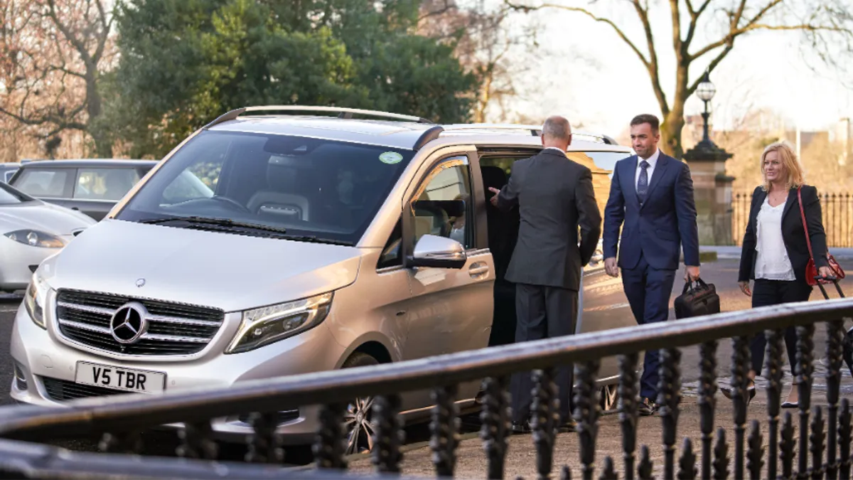 TBR Global Japan はリロケーション・インターナショナルと提携し、世界3,000都市規模のプレミアム送迎網で企業の出張・赴任を支援する体制を構築した。(写真/TBR Japan PR事務局提供) TBR Global Japan はリロケーション・インターナショナルと提携し、世界3,000都市規模のプレミアム送迎網で企業の出張・赴任を支援する体制を構築した。(写真/TBR Japan PR事務局提供)