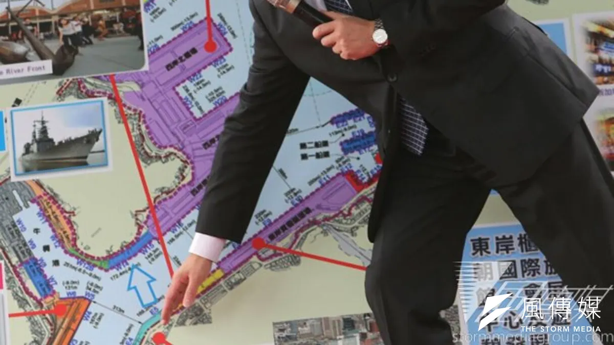 九合一大選倒數,江宜樺對於輔選責任區基隆著力甚深,這已是他本月第4度造訪。前3次是出席國民黨基隆市長候選人謝立功的輔選行程。(吳逸驊攝)