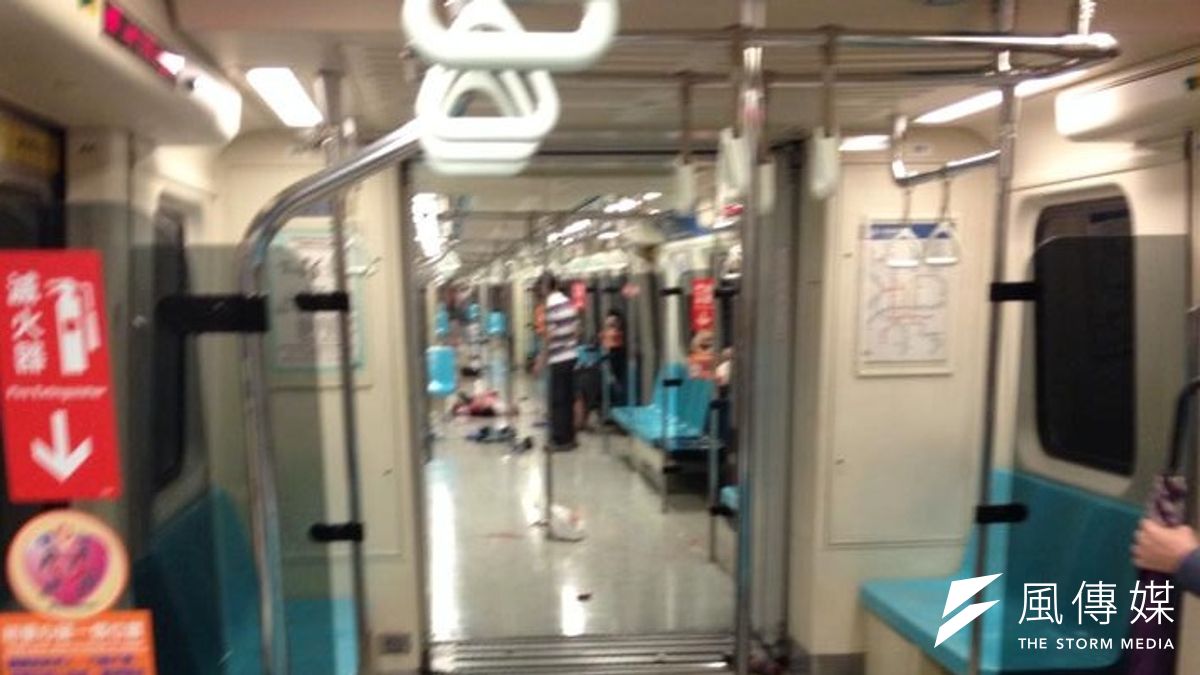 國民黨立委與新北市議員22日上午在國民黨團記者會上疾呼,此案應該速審速決,以儆效尤,儘快讓社會恢復正常秩序與安寧。(取自Akai Huang臉書) 國民黨立委與新北市議員22日上午在國民黨團記者會上疾呼,此案應該速審速決,以儆效尤,儘快讓社會恢復正常秩序與安寧。(取自Akai Huang臉書)