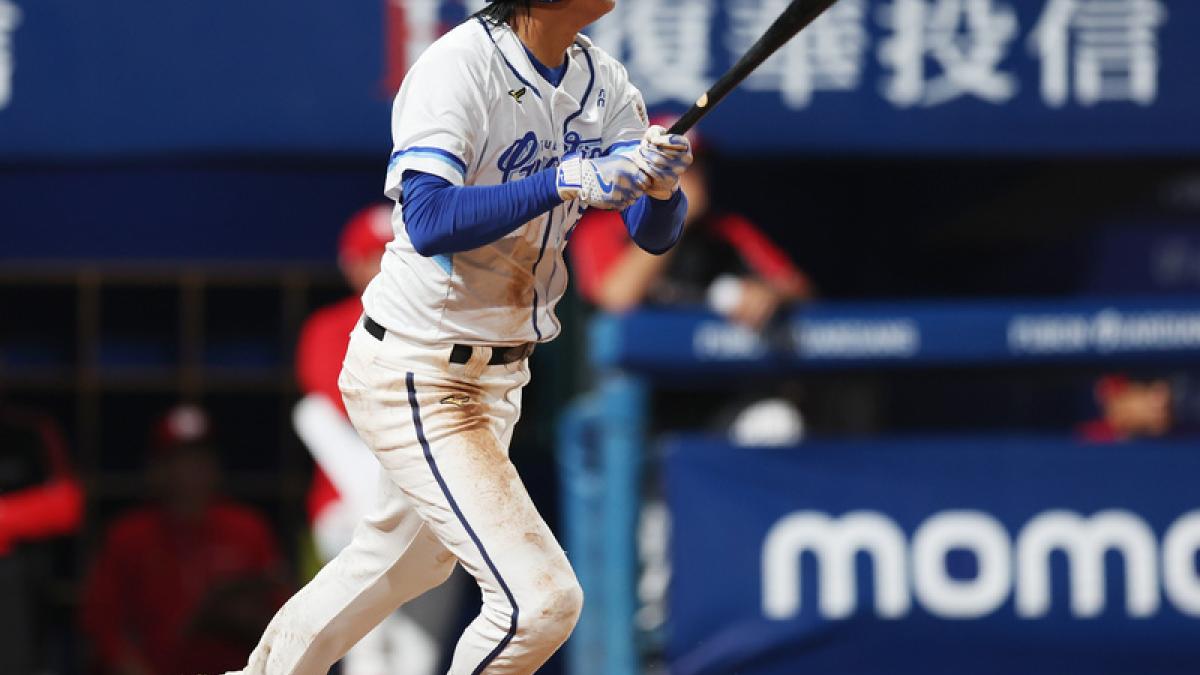 每個賽季都有數千則球員異動─幾乎沒人在意:《無名之地》選摘 (2)