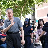 前台北市長の柯文哲氏は、京華城事件で1年以上拘留されていたが、先日7000万元で保釈された。(写真/劉偉宏撮影) 前台北市長の柯文哲氏は、京華城事件で1年以上拘留されていたが、先日7000万元で保釈された。(写真/劉偉宏撮影)