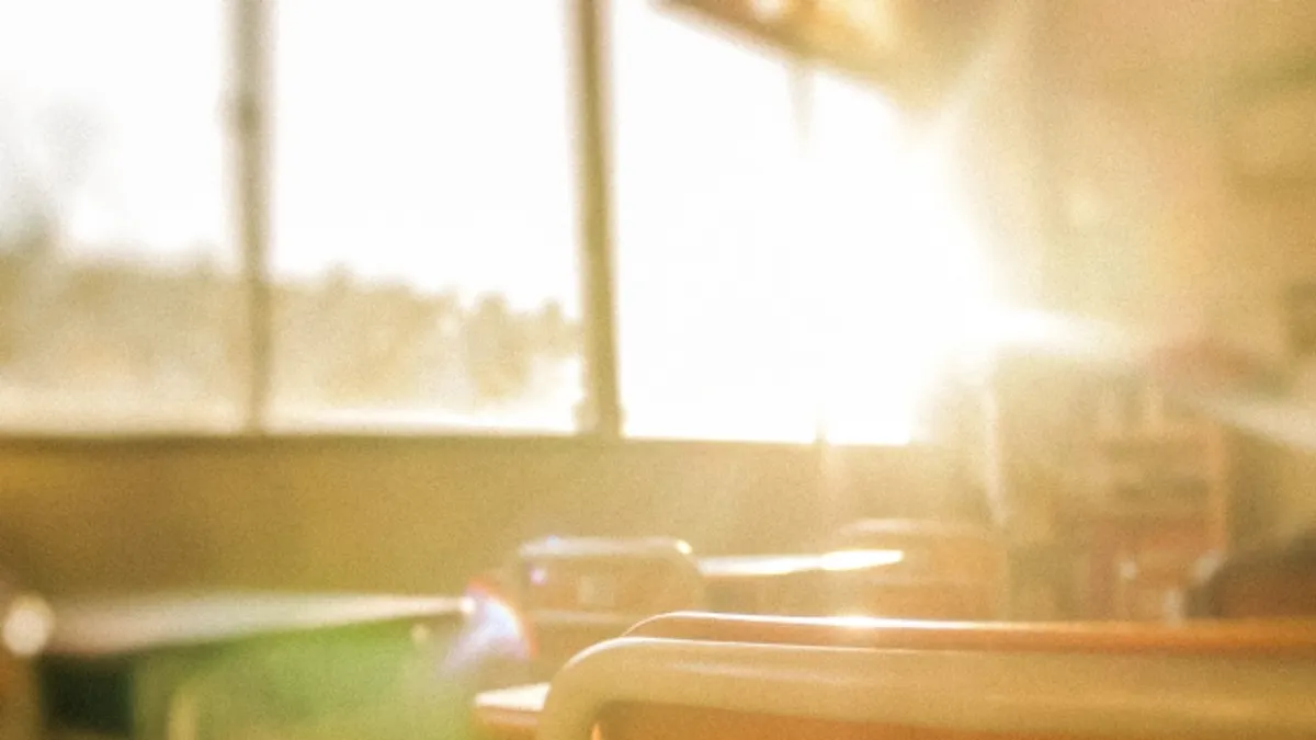 台中某百年國小的校歌歌詞中竟出現「新中國」的字眼。(示意圖/免費圖庫pixabay) 台中某百年國小的校歌歌詞中竟出現「新中國」的字眼。(示意圖/免費圖庫pixabay)