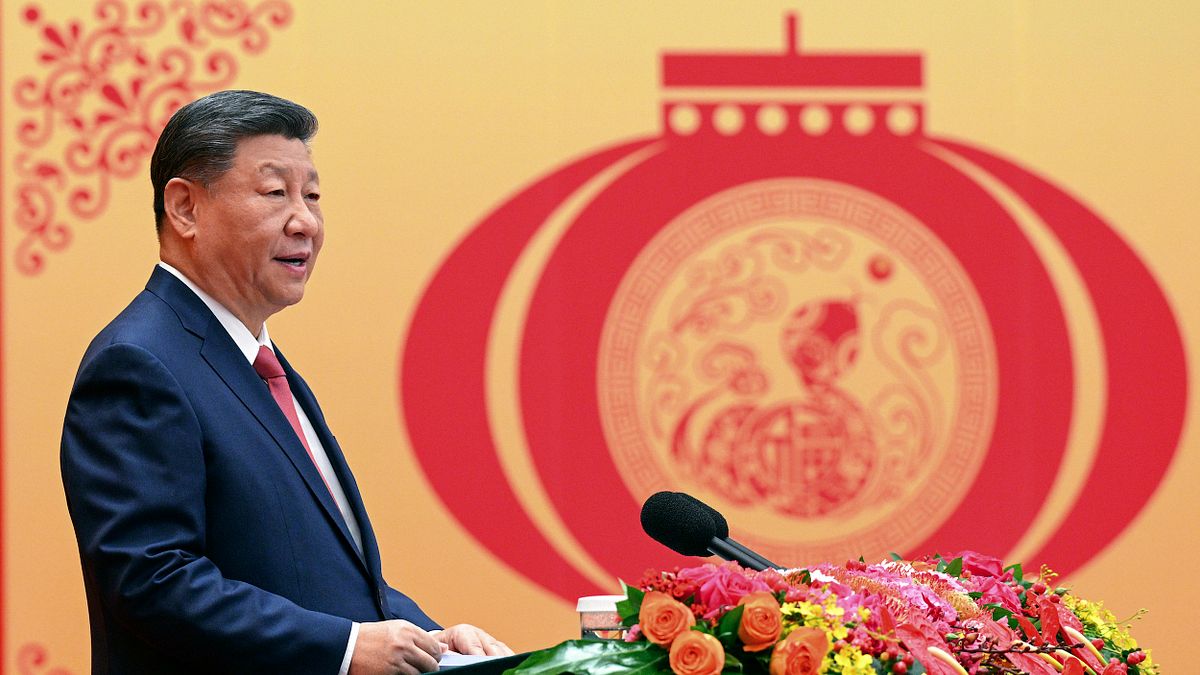 2025年1月27日,農曆新年前中國國家主席習近平在北京人民大會堂發表講話。(美聯社) 2025年1月27日,農曆新年前中國國家主席習近平在北京人民大會堂發表講話。(美聯社)