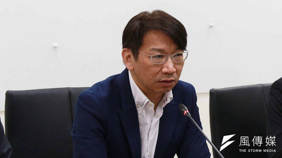 20180417-時代力量召開記者會,立法委員徐永明發言。(陳韡誌攝) 20180417-時代力量召開記者會,立法委員徐永明發言。(陳韡誌攝)