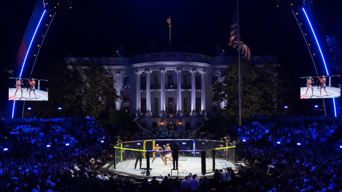 川普80大壽就是要任性!白宮草坪上演八角籠鬥,UFC名將宣稱「蜜雪兒是男的」