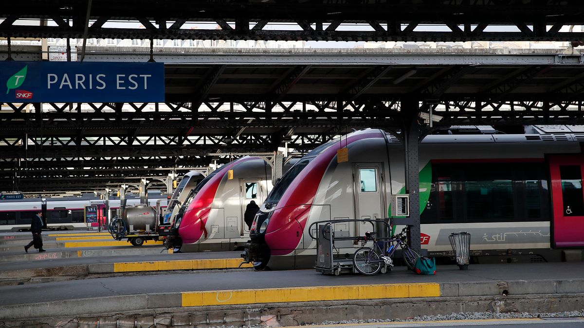 受到罷工影響,法國鐵路公司(法鐵)原要取消兒童專列,結果引發反彈(AP) 受到罷工影響,法國鐵路公司(法鐵)原要取消兒童專列,結果引發反彈(AP)