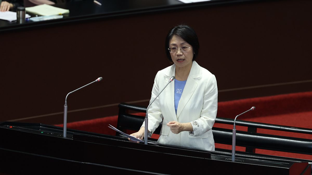 文化部會讓《逐玉》男主角張凌赫來台?翁曉玲籲兩岸影視合作 李遠反問一句話