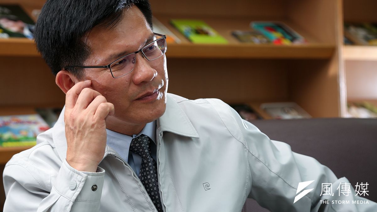 藍營台中市議員16日到銓敘部陳情,指台中市長林佳龍上任,大幅調動,「清算」前朝公務人員。(資料照片,余志偉攝) 藍營台中市議員16日到銓敘部陳情,指台中市長林佳龍上任,大幅調動,「清算」前朝公務人員。(資料照片,余志偉攝)