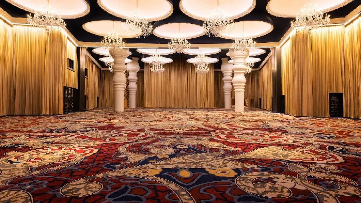 荷蘭設計鬼才 Marcel Wanders 近日在阿拉伯半島全新打造的蒙德里安酒店Mondrian Doha 融合天方夜譚的精采設計,讓人感受到極簡主義外的迷情。(圖/取自Mondrian Doha、Marcel Wanders,明日誌提供)