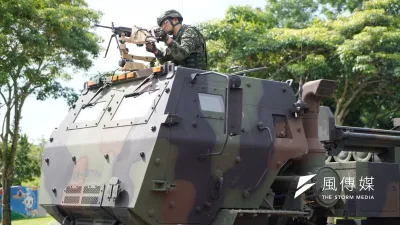 陸軍砲兵第五八指揮部12日在台中地區針對海馬士多管火箭系統進行驗證。(張曜麟攝)