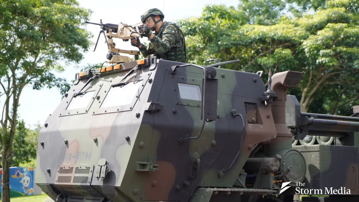 The United States has been closely watching Taiwan's progress on passing a special defense budget. Pictured for illustration: HIMARS multiple rocket launcher system. (Photo by Chang Yao-lin)