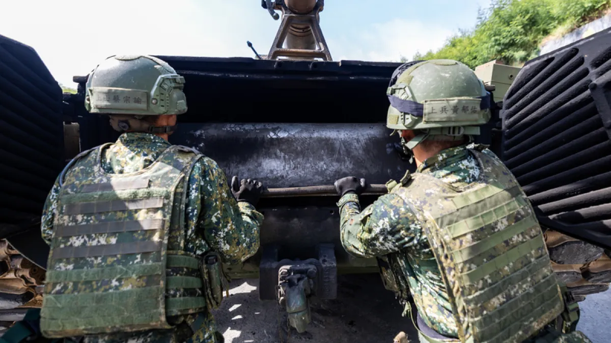2026年8月5日至14日,台軍「漢光42號」實兵演習在爭議聲中登場。這是賴清德首次以三軍統帥身份親身參與,也是台軍首次將「萬鈞計畫」。(澎防部提供)