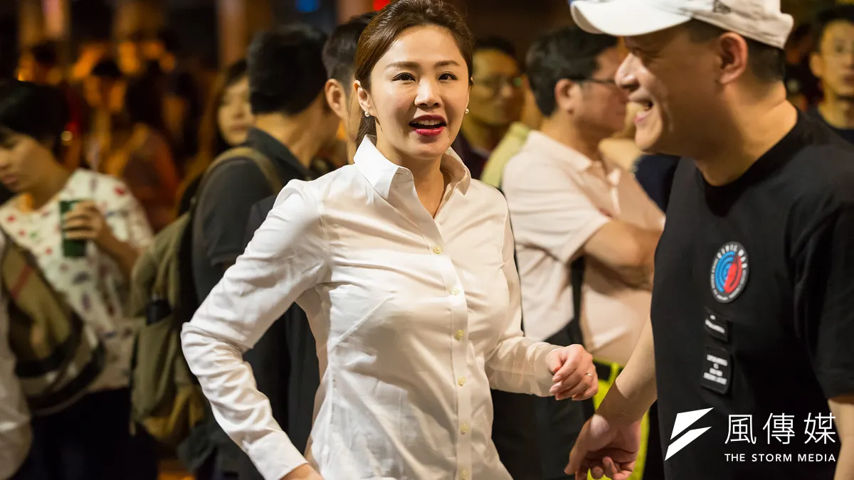 無黨籍新北市議員李婉鈺(見圖)16日透露,曾獲新北市長侯友宜致電表態支持。(資料照,顏麟宇攝) 無黨籍新北市議員李婉鈺(見圖)16日透露,曾獲新北市長侯友宜致電表態支持。(資料照,顏麟宇攝)