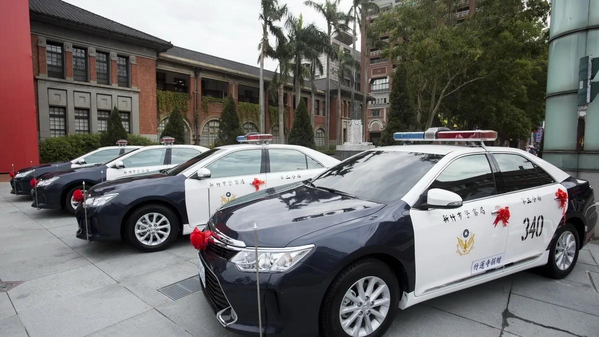 治安再升級 竹市警局獲贈8輛警用車
