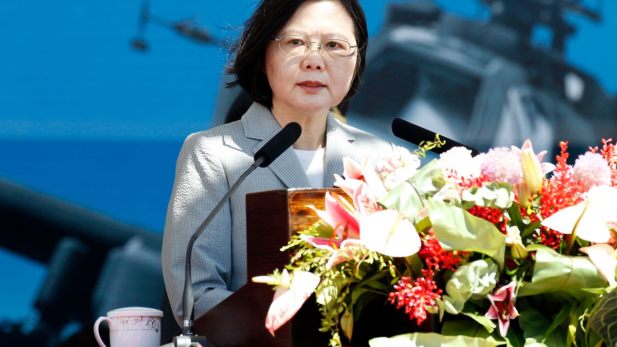 蔡英文總統選後迄今的一切「補救」不但無效反而被批評愈做愈錯。(AP) 蔡英文總統選後迄今的一切「補救」不但無效反而被批評愈做愈錯。(AP)