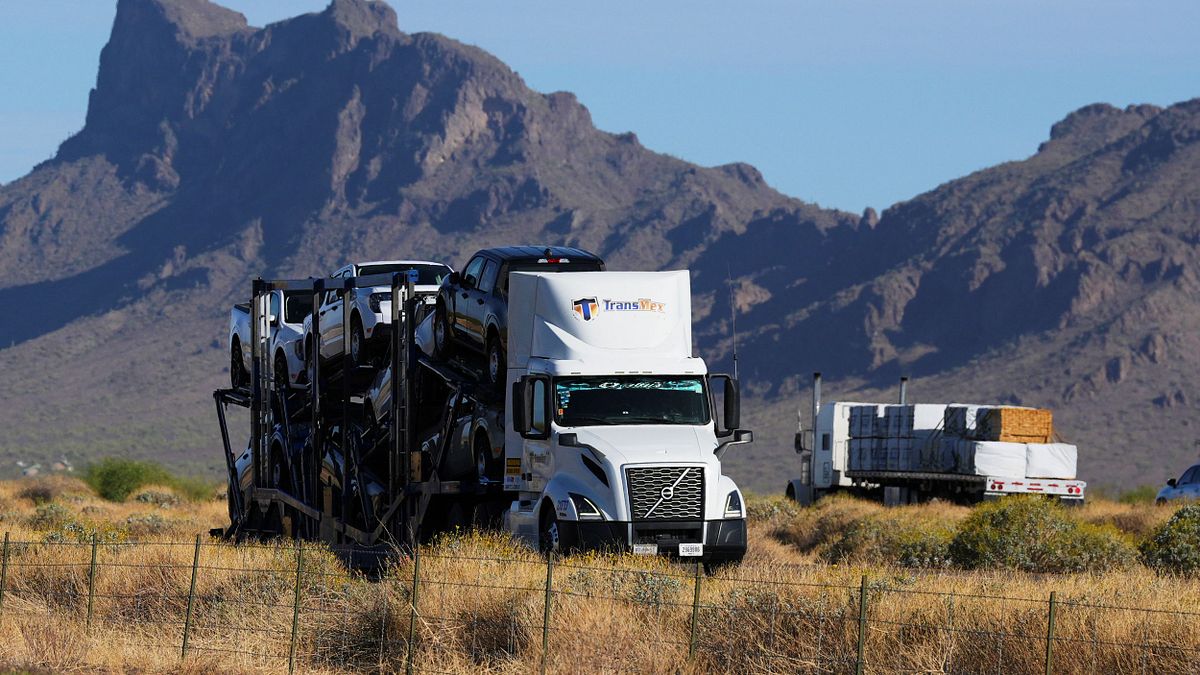 穿梭美國各州的長型貨車。(美聯社) 穿梭美國各州的長型貨車。(美聯社)