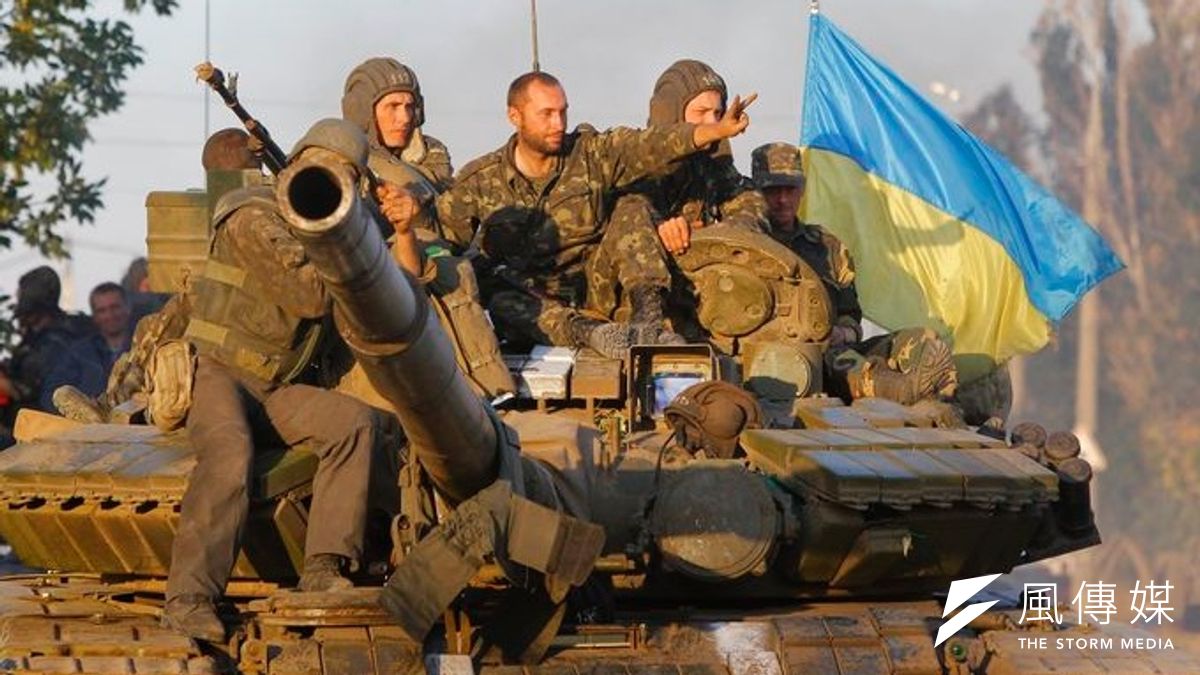 戍守東南部港口重鎮馬里烏波的烏克蘭軍隊(美聯社) 戍守東南部港口重鎮馬里烏波的烏克蘭軍隊(美聯社)