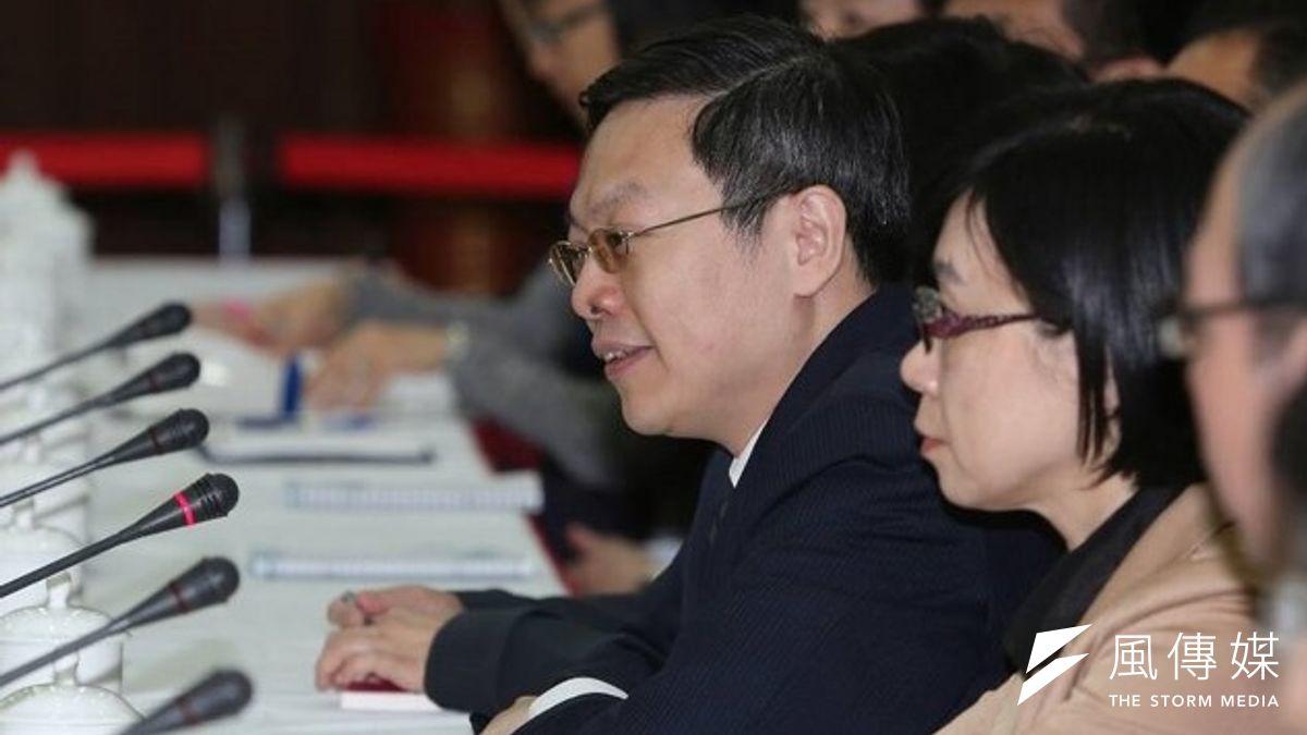 陸委會主委王郁琦13日下午拜會上海社會科學院,與上海涉台智庫就兩岸關係交換意見。(余志偉攝) 陸委會主委王郁琦13日下午拜會上海社會科學院,與上海涉台智庫就兩岸關係交換意見。(余志偉攝)