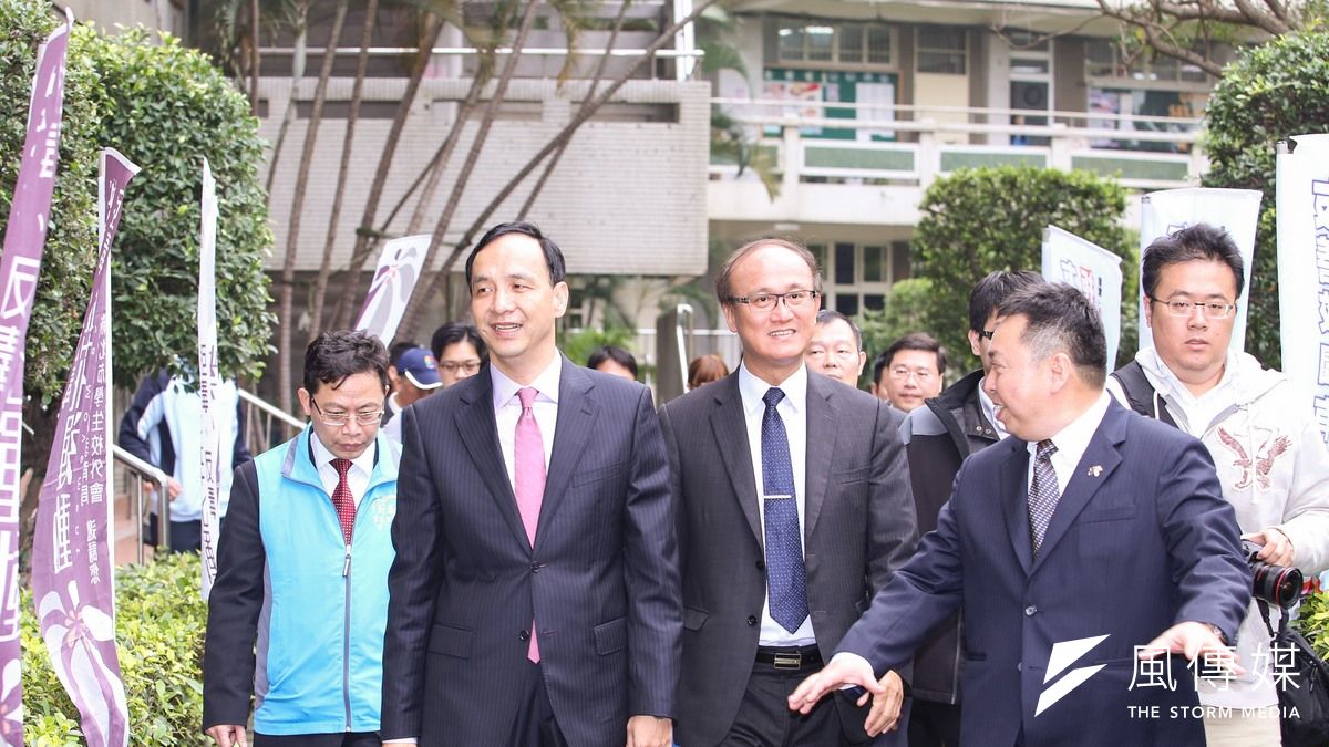 新北市長朱立倫今日率團訪問新加坡,推動新北觀光。(資料照片,林韶安攝) 新北市長朱立倫今日率團訪問新加坡,推動新北觀光。(資料照片,林韶安攝)