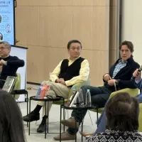 The Center for Democracy, Science and Technology (DSET) partnered with Business Weekly to host an 'Apple in China' dialogue on the evening of February 9 in Taipei. Second from right is the book's author Mitch. (Photo by Du Zongxi) The Center for Democracy, Science and Technology (DSET) partnered with Business Weekly to host an 'Apple in China' dialogue on the evening of February 9 in Taipei. Second from right is the book's author Mitch. (Photo by Du Zongxi)