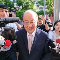 党関係者は、柯建銘氏が長年にわたり党団運営に深く関わり、派閥を超えて調整してきた経験こそが、総召を続投できた最大の理由だと語る。(写真/劉偉宏撮影) 党関係者は、柯建銘氏が長年にわたり党団運営に深く関わり、派閥を超えて調整してきた経験こそが、総召を続投できた最大の理由だと語る。(写真/劉偉宏撮影)