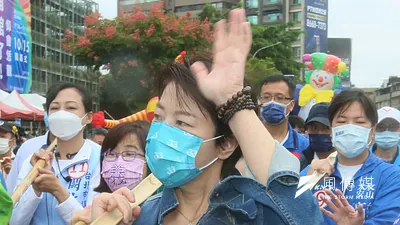 台北市長候選人黃珊珊23日出席2022台北客家義民嘉年華挑擔奉飯主祭典禮。(柯承惠攝)