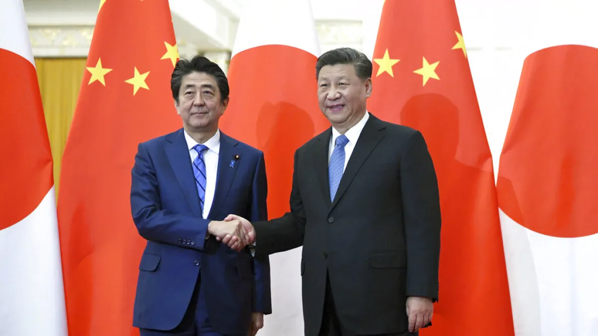 全球化使得武漢肺炎(新冠肺炎)疫情影響中國國內的生產延伸至全球,其中相當程度依賴中國的日本、韓國等國家的經濟也呈現下滑的趨勢(資料照,取自美聯社)